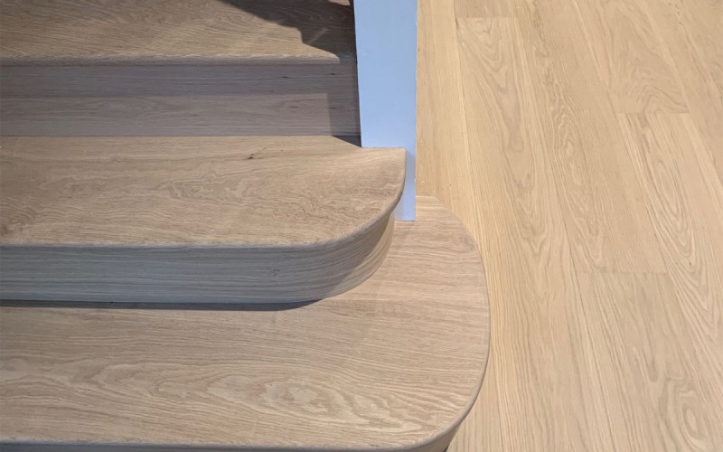 Curved Steps - Invisible finish